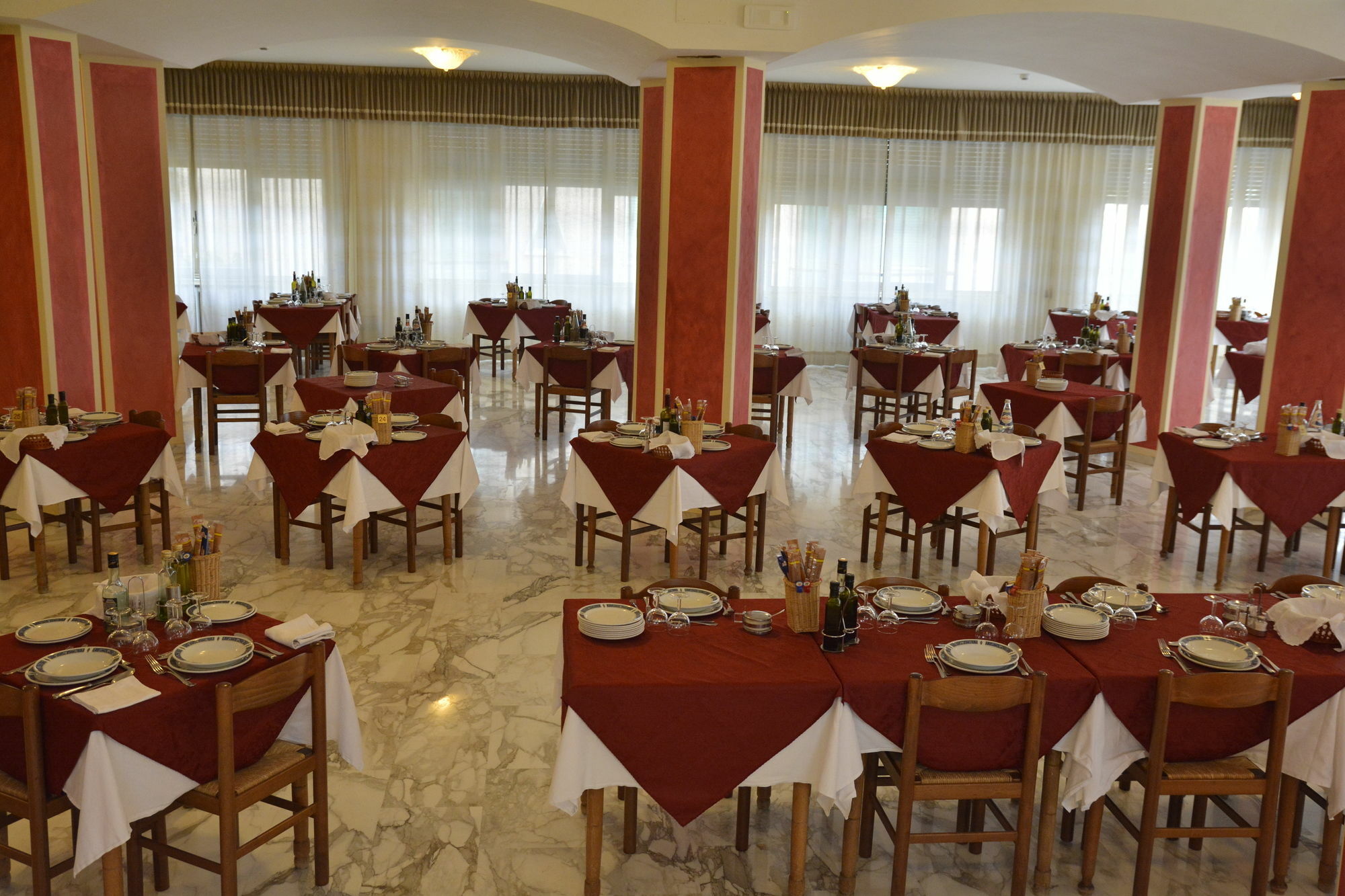 Hotel Reali Chianciano Terme Exterior photo